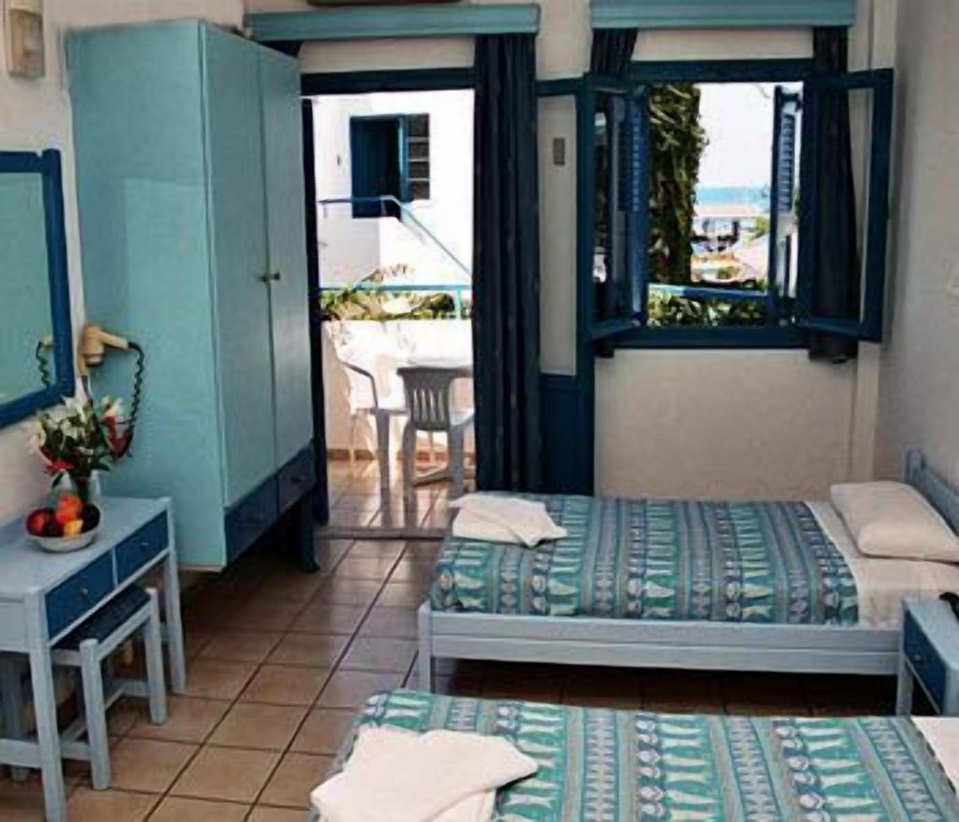 Galeana Beach Hotel Платанес Екстериор снимка